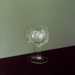 Vinglas og reflektion / Wine glass and reflection